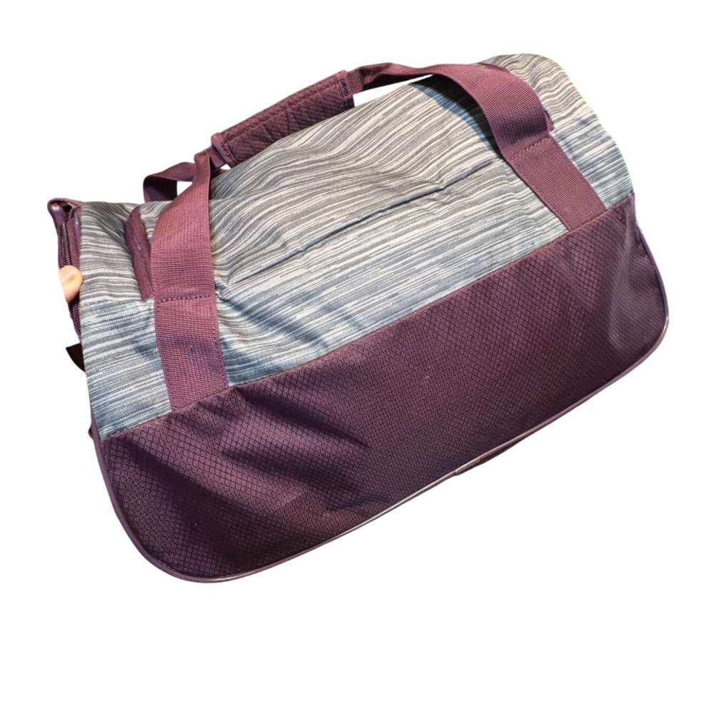 Adidas Squad III duffel bag  purple grey travel - Picture 13 of 15